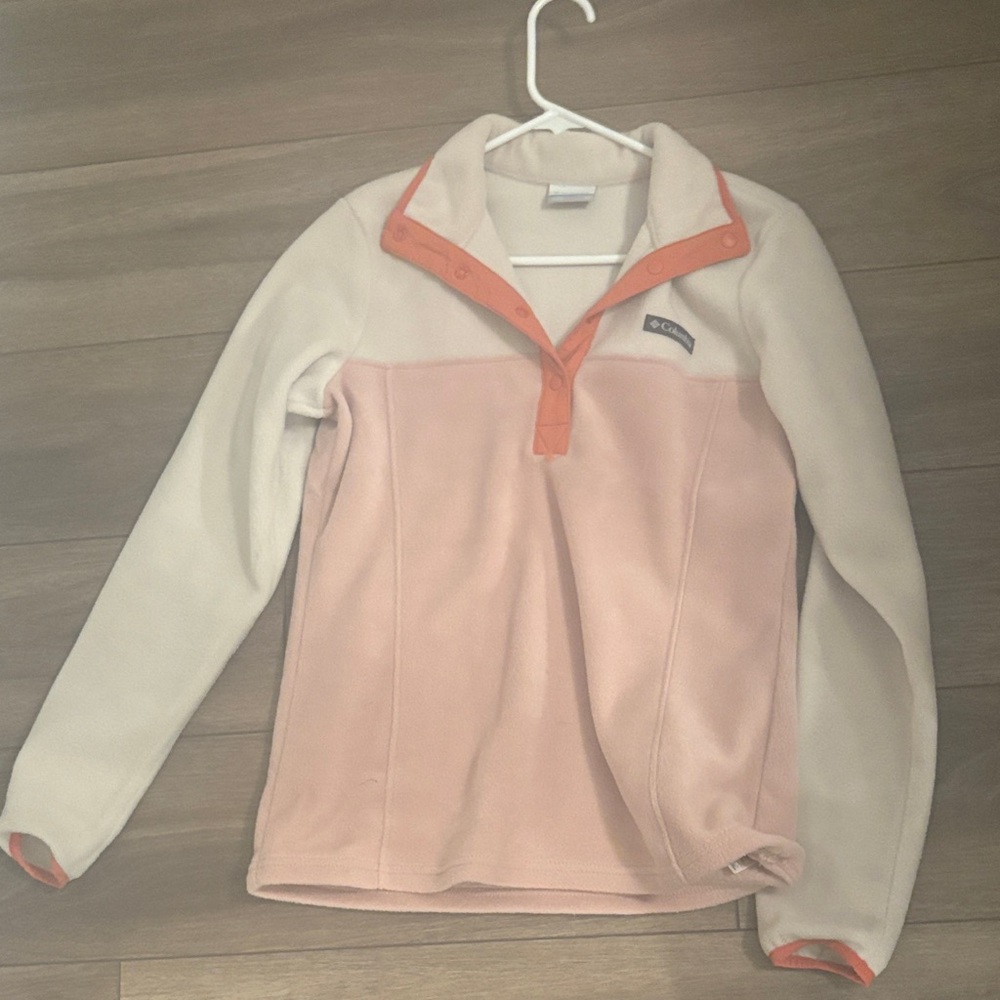 Columbia Women's V-Neck Sweater in Pink and Cream